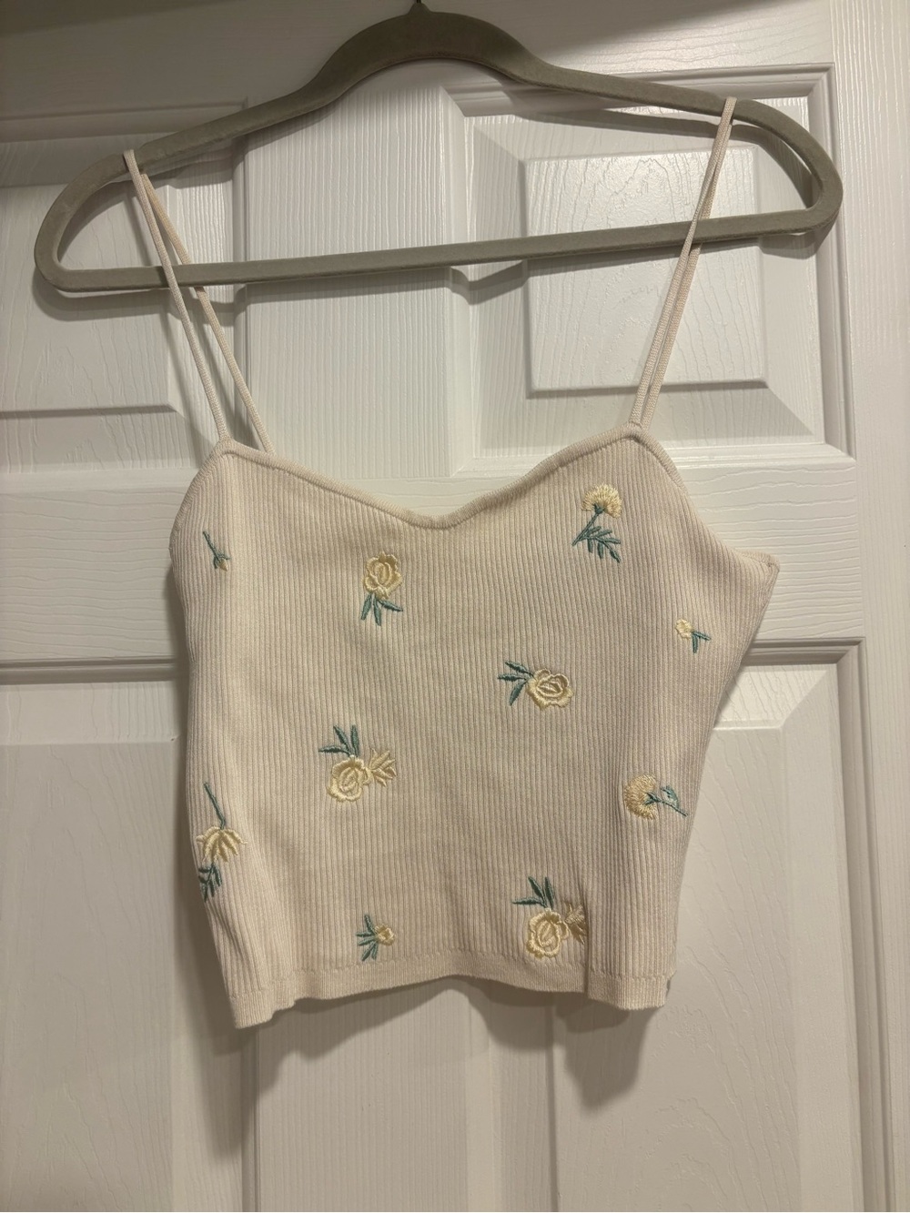 H&M Cream Ribbed Floral Embroidered Cami
